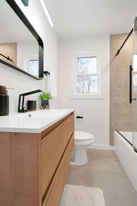 New Paltz Zen Wellness Cabin W/ Hot Tub المظهر الخارجي الصورة