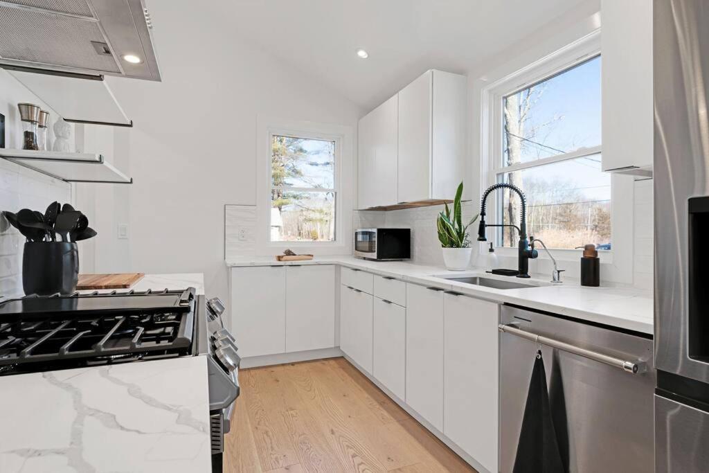 New Paltz Zen Wellness Cabin W/ Hot Tub المظهر الخارجي الصورة