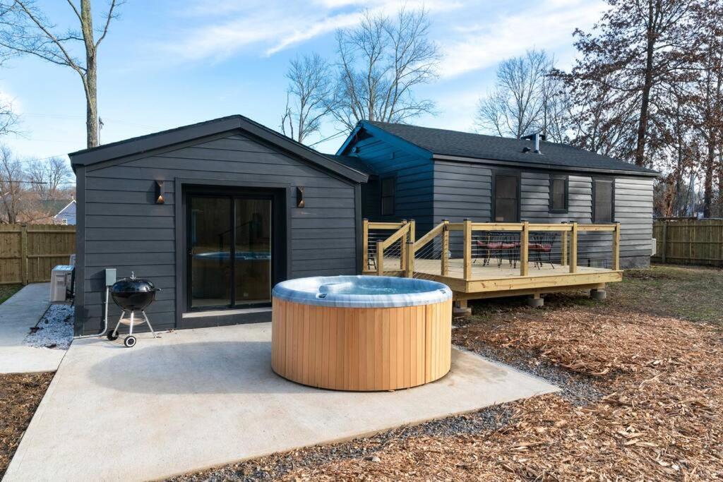 New Paltz Zen Wellness Cabin W/ Hot Tub المظهر الخارجي الصورة